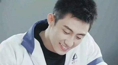 娱乐圈吃瓜黄景瑜,娱乐圈风云中的“瓜王”传奇